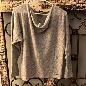 Cowl neckline. Women’s L. Gray Heathered